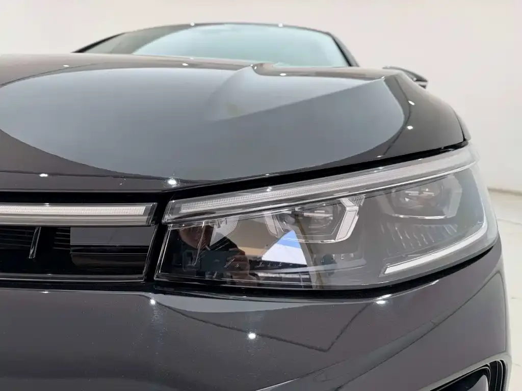 Volkswagen Passat — фото 2