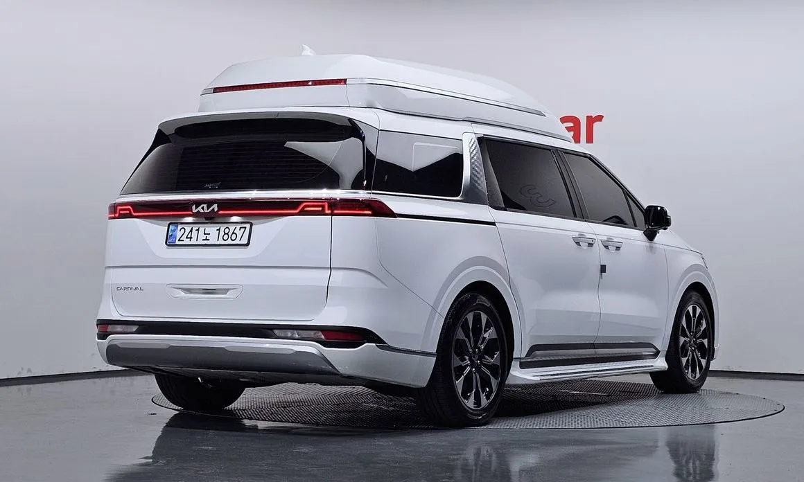 Kia Carnival — фото 4