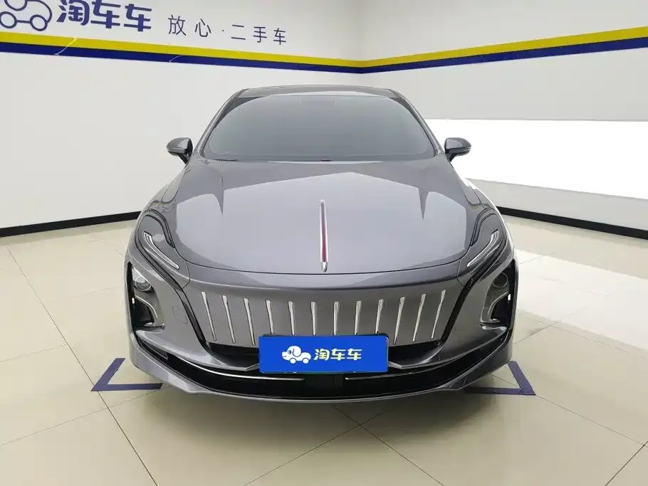 Hongqi E-QM5 — фото 2