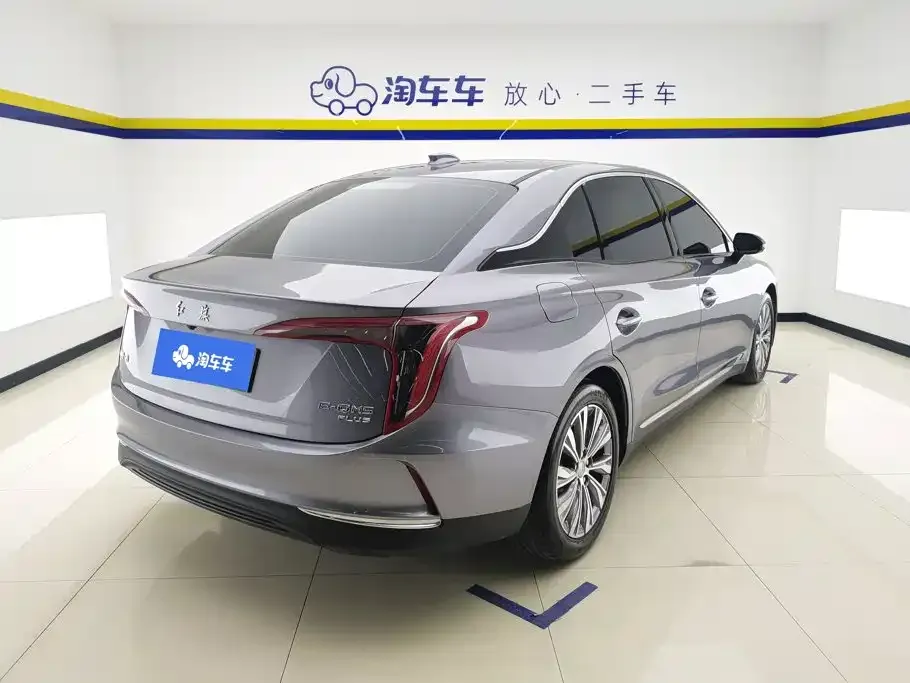 Hongqi E-QM5 — фото 4