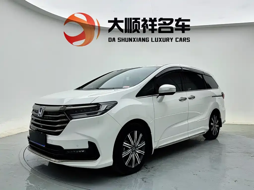 Honda Odyssey — фото 1