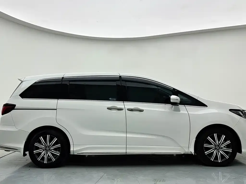 Honda Odyssey — фото 3