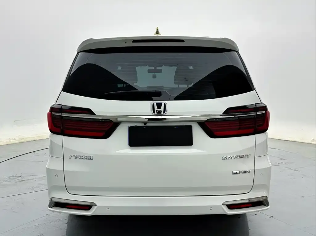 Honda Odyssey — фото 2