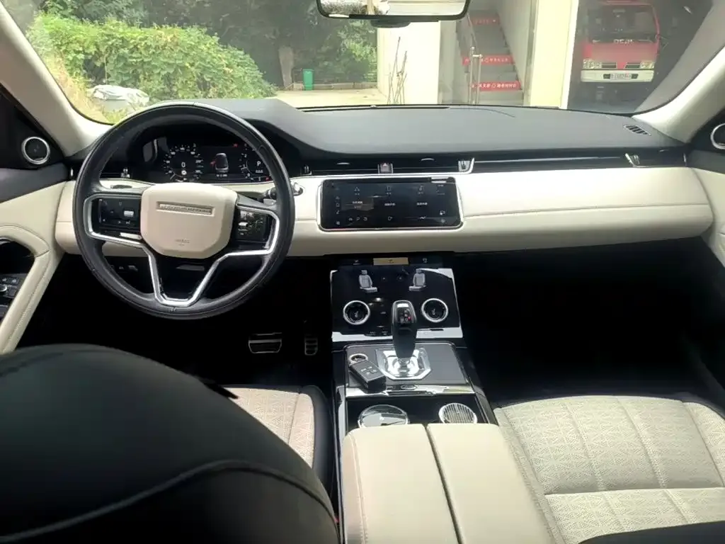 Land Rover Evoque — фото 5