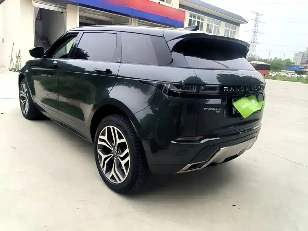 Land Rover Evoque — фото 10