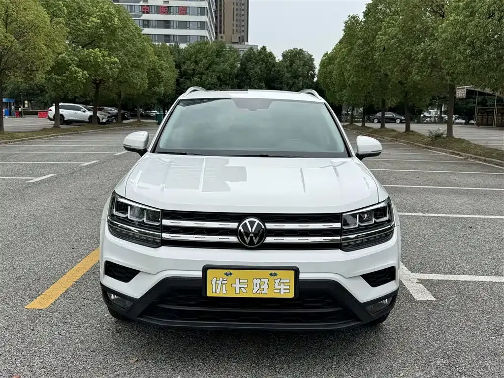 Volkswagen Tharu — фото 8