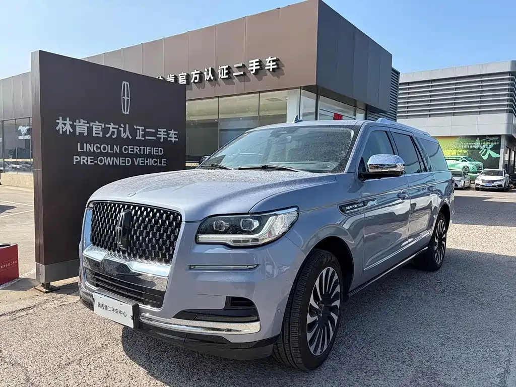 Lincoln Navigator — фото 1