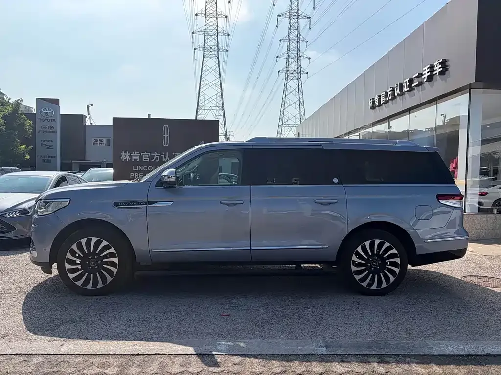 Lincoln Navigator — фото 6