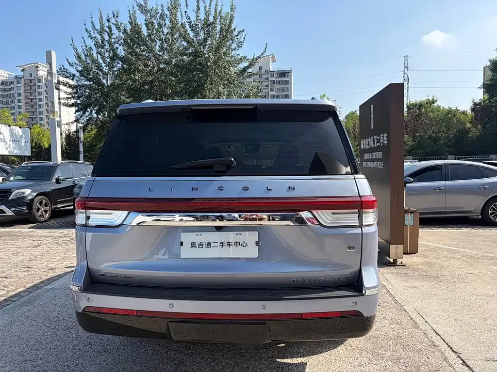 Lincoln Navigator — фото 10