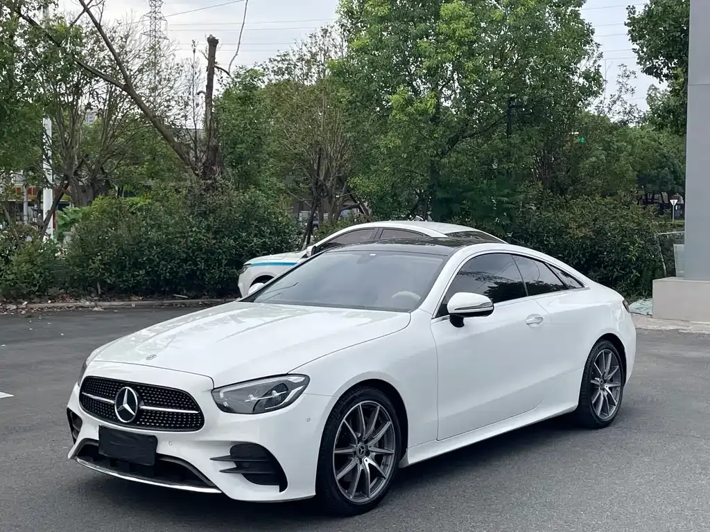 Mercedes-Benz E-Class (Import) — фото 1