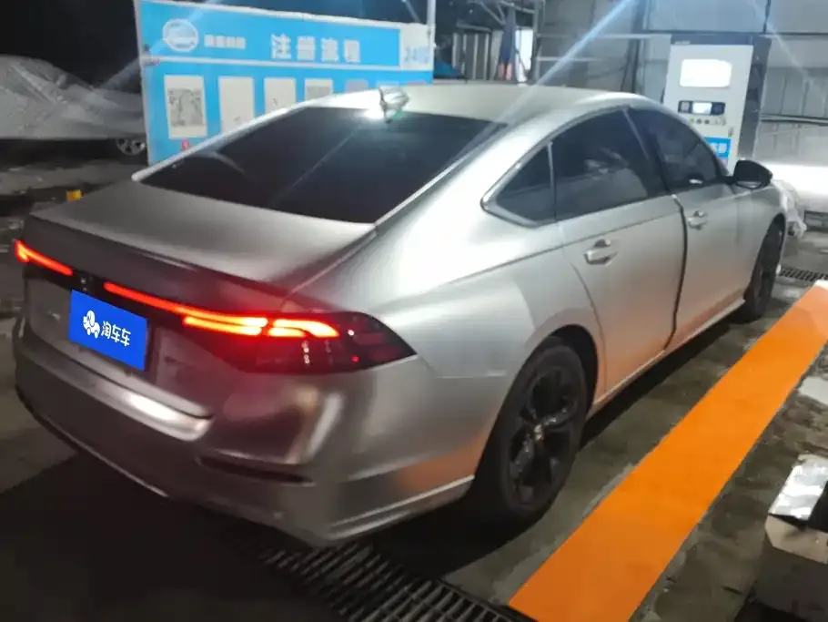 Honda Accord — фото 4