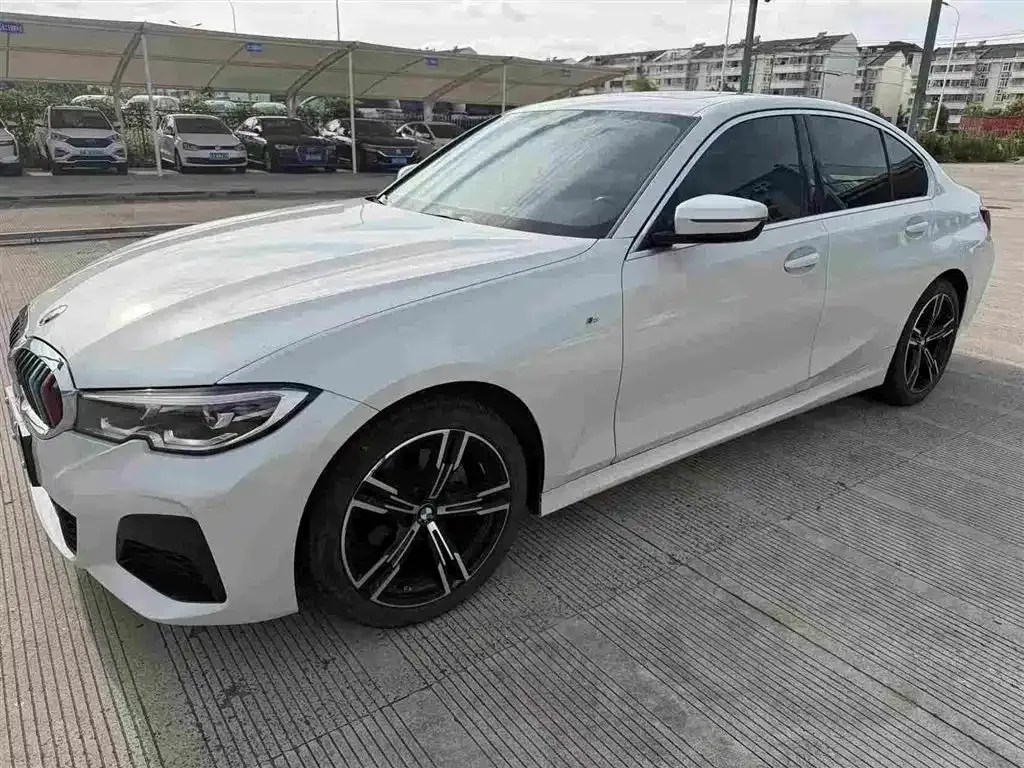 BMW 3 Series — фото 1