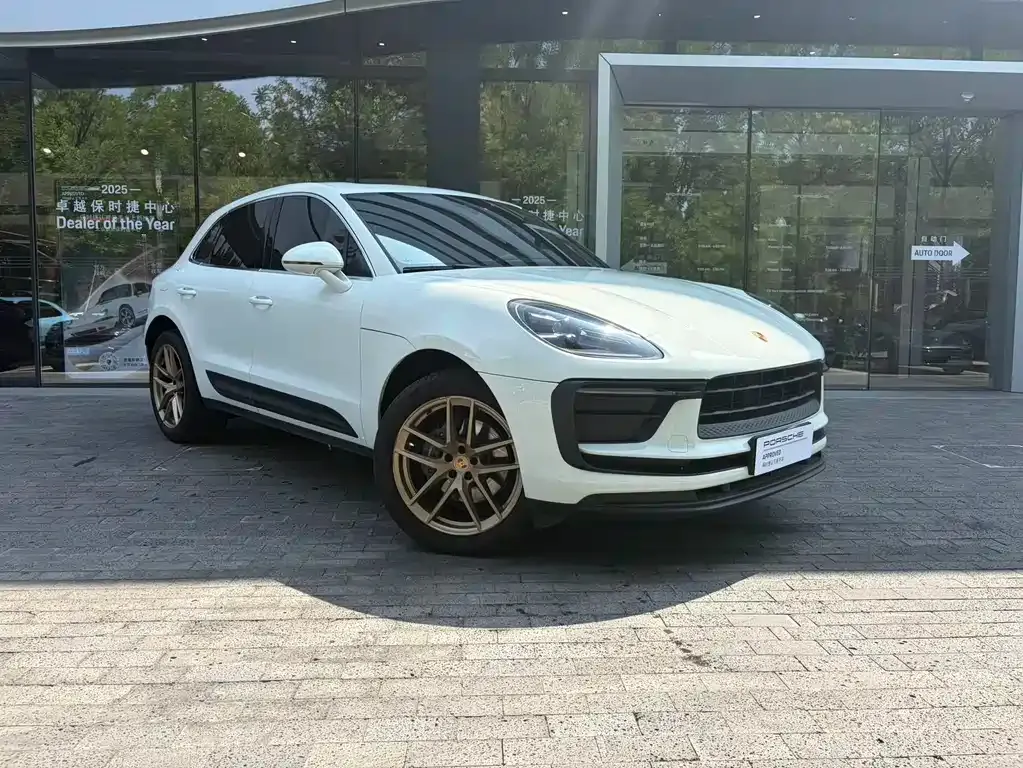 Porsche Macan — фото 10