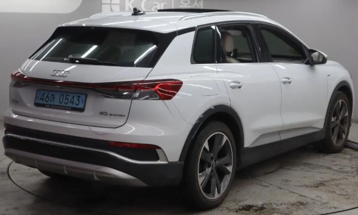 Audi Q4 e-tron — фото 2