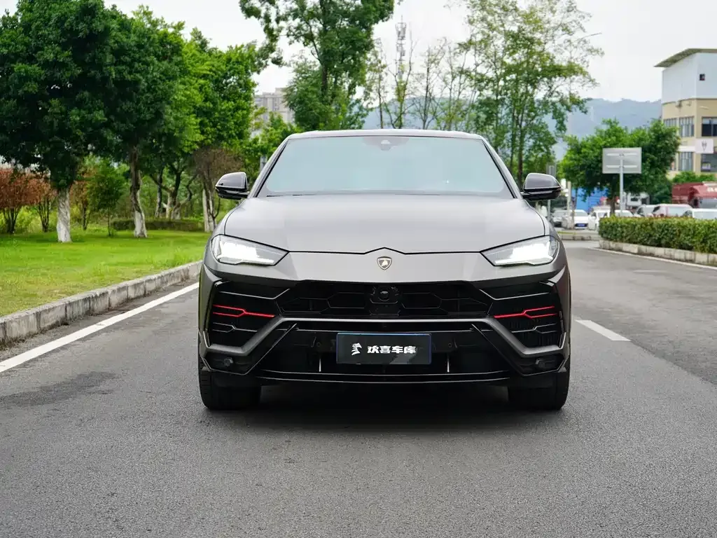 Lamborghini Urus — фото 7