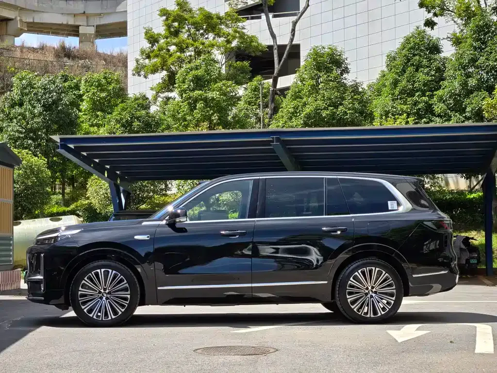 Geely Galaxy M9 — фото 10