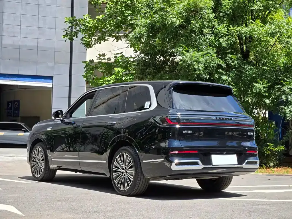 Geely Galaxy M9 — фото 8