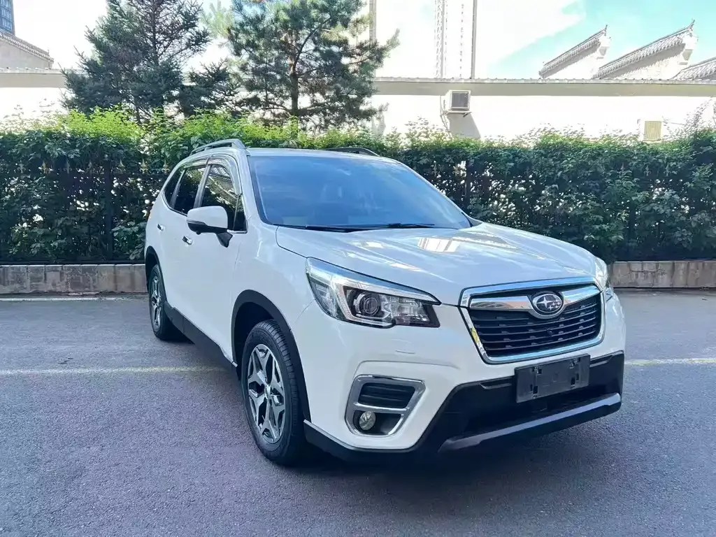 Subaru Forester — фото 5