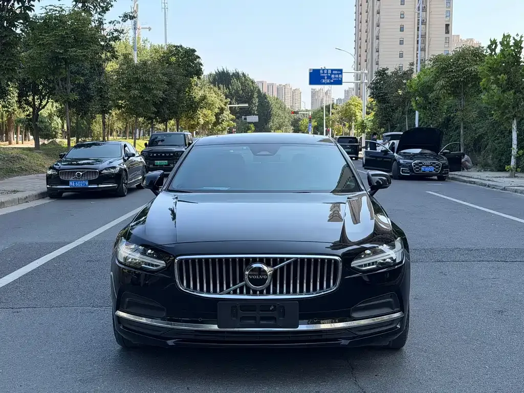 Volvo S90 — фото 8