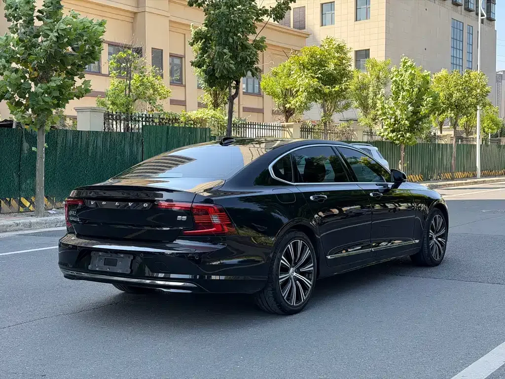 Volvo S90 — фото 6