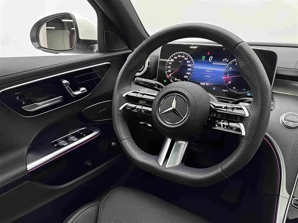 Mercedes-Benz C-Class — фото 9
