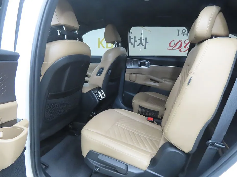 Kia Sorento — фото 4