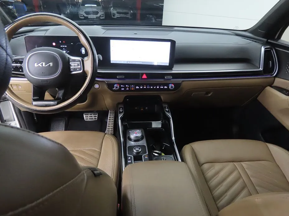 Kia Sorento — фото 10