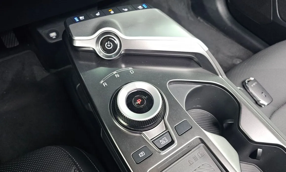 Kia EV6 — фото 9