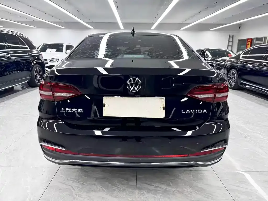 Volkswagen Lavida — фото 2