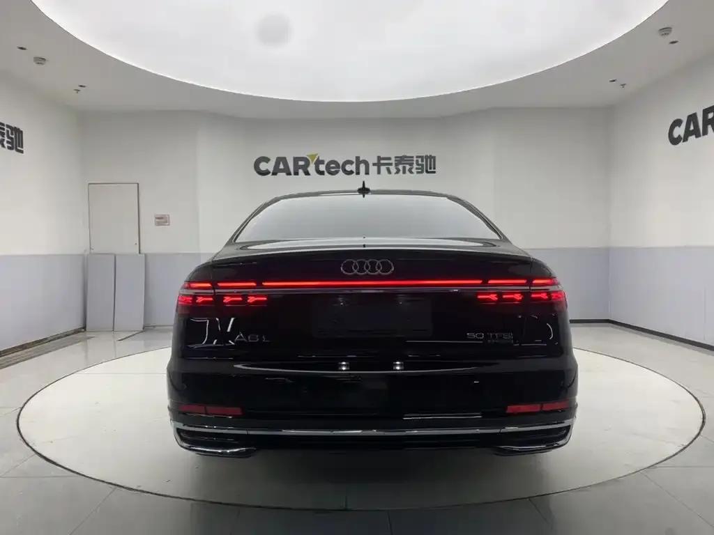 Audi A8 — фото 8