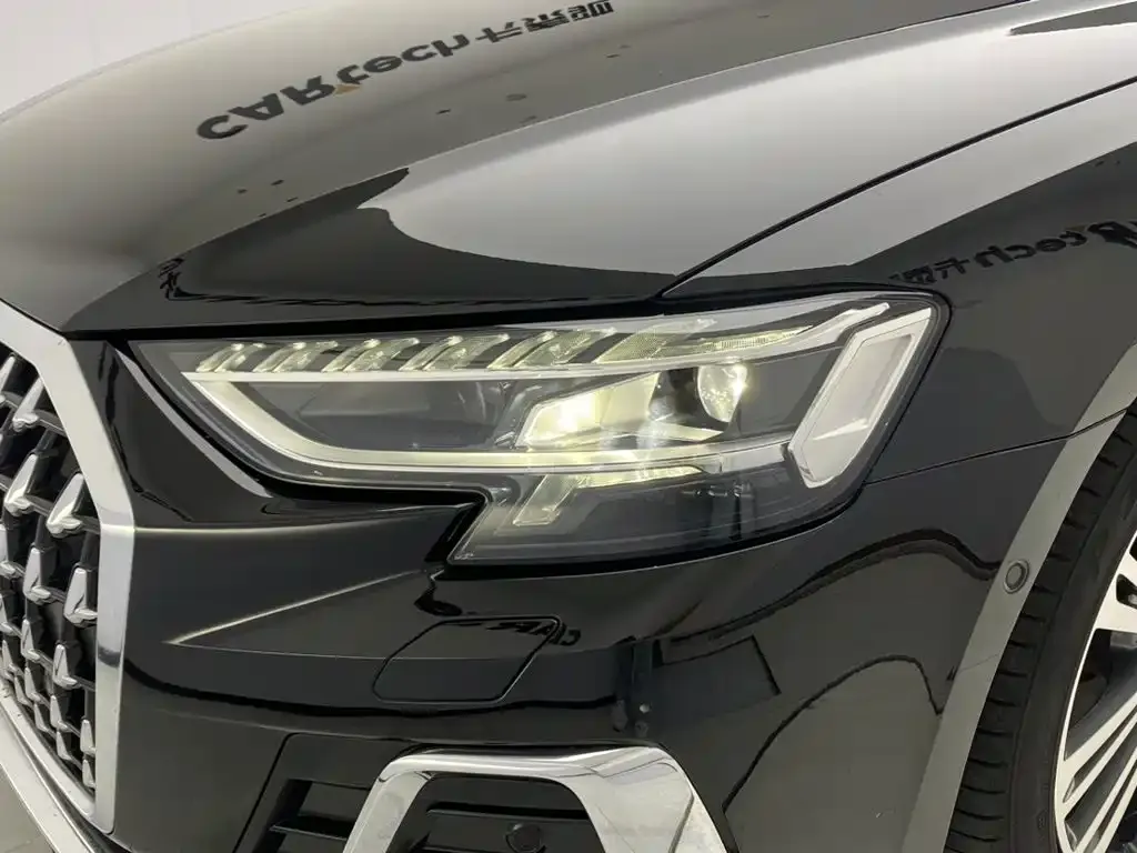 Audi A8 — фото 3