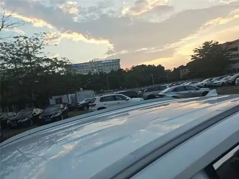 Toyota RAV4 — фото 10