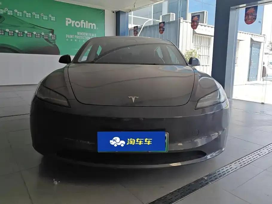 Tesla Model 3 — фото 5