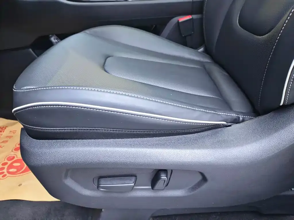 Hyundai Custo — фото 8