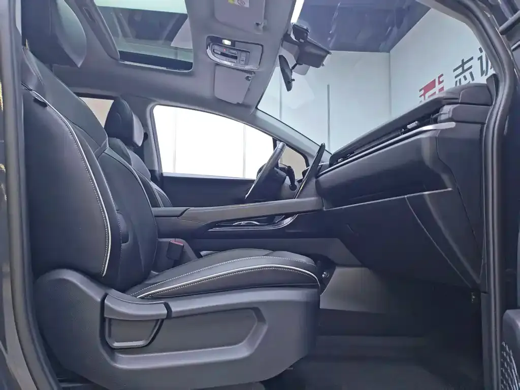 Hyundai Custo — фото 2