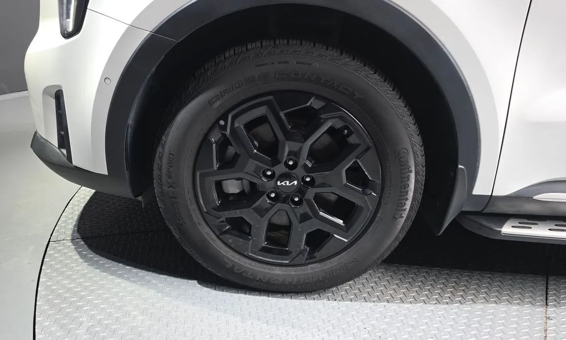 Kia Sorento — фото 4