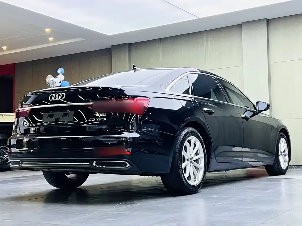 Audi A6L — фото 10