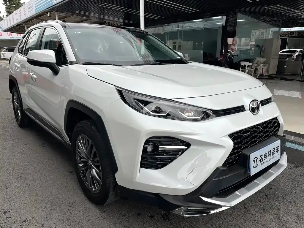 Toyota Wildlander — фото 10