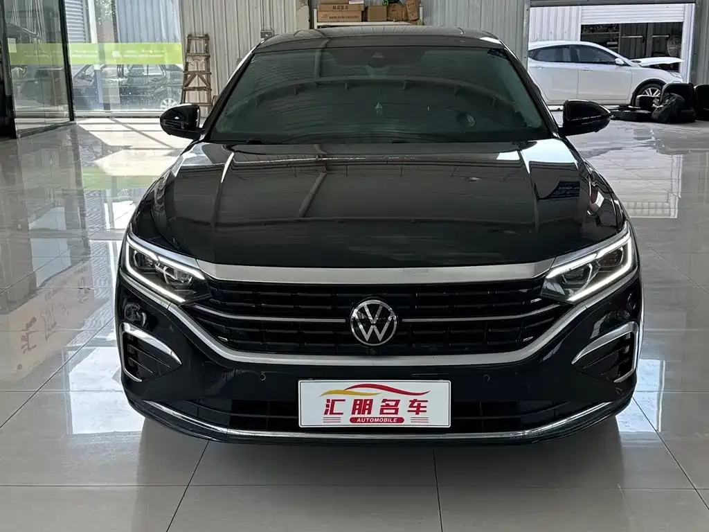 Volkswagen Passat — фото 8