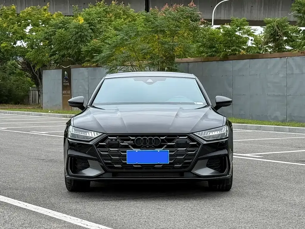 Audi A7L — фото 2