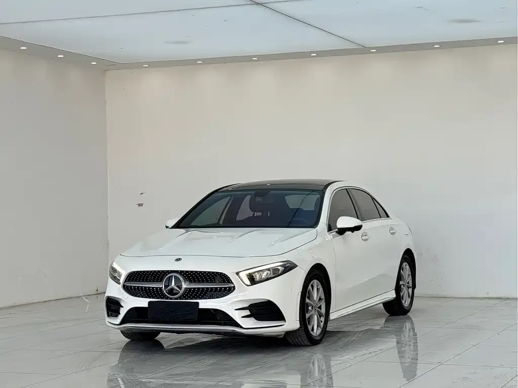 Mercedes-Benz A-Class — фото 1