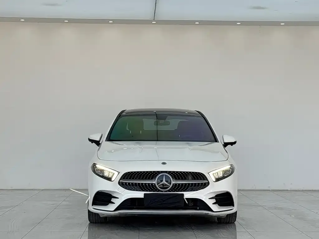 Mercedes-Benz A-Class — фото 7