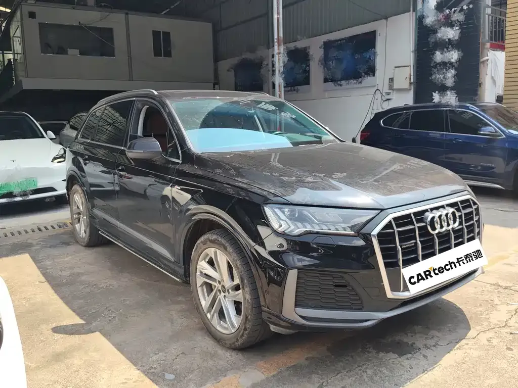 Audi Q7 — фото 4