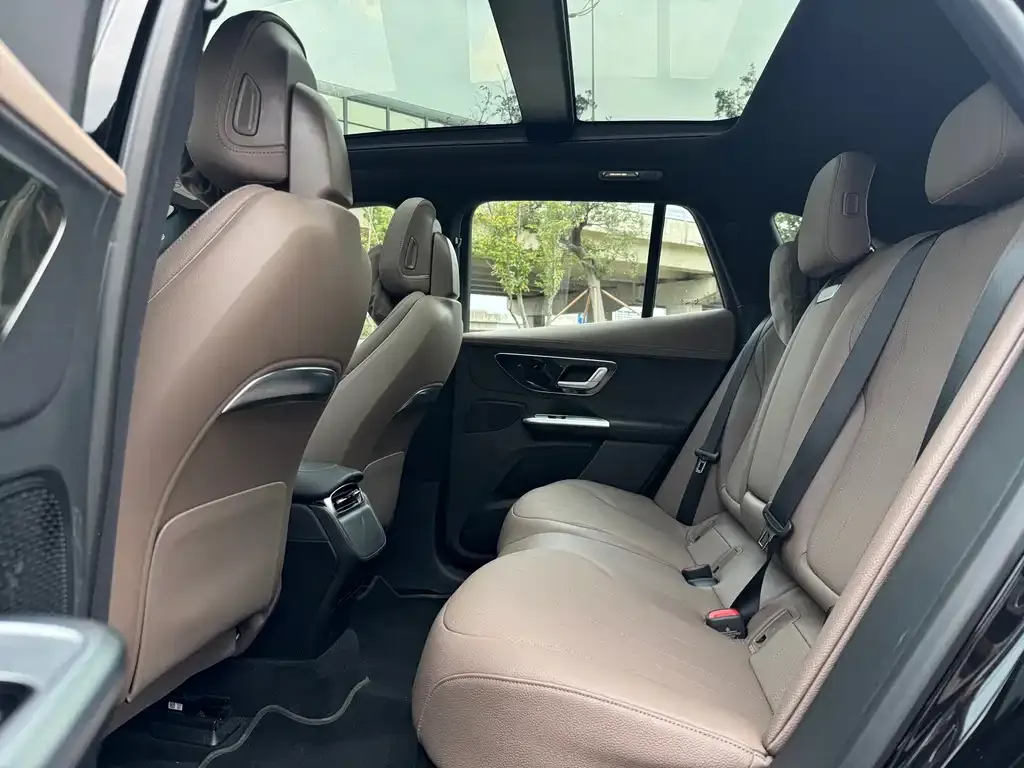 Mercedes-Benz EQE SUV — фото 4