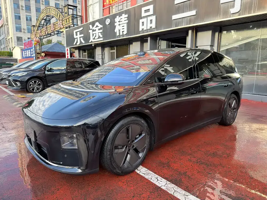 Li Auto Li i8 — фото 4