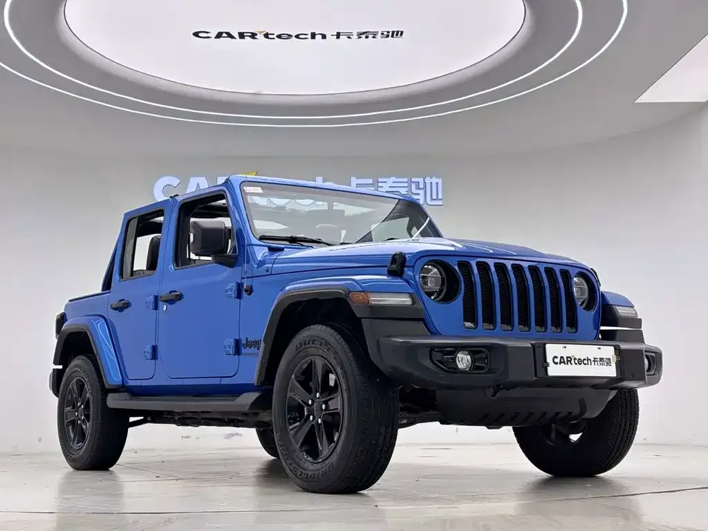 Jeep Wrangler — фото 8