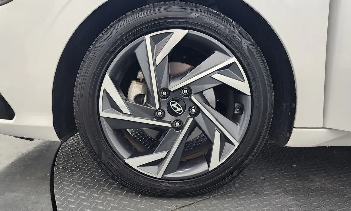 Hyundai AVANTE — фото 9