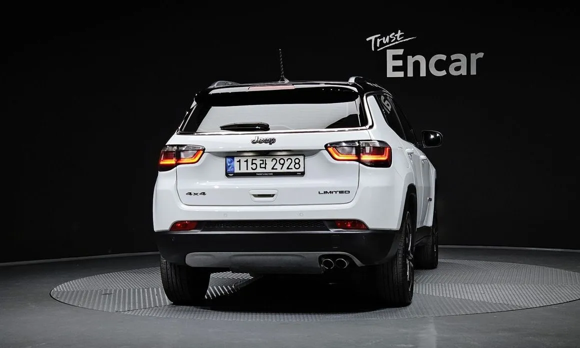 Jeep Compass — фото 3