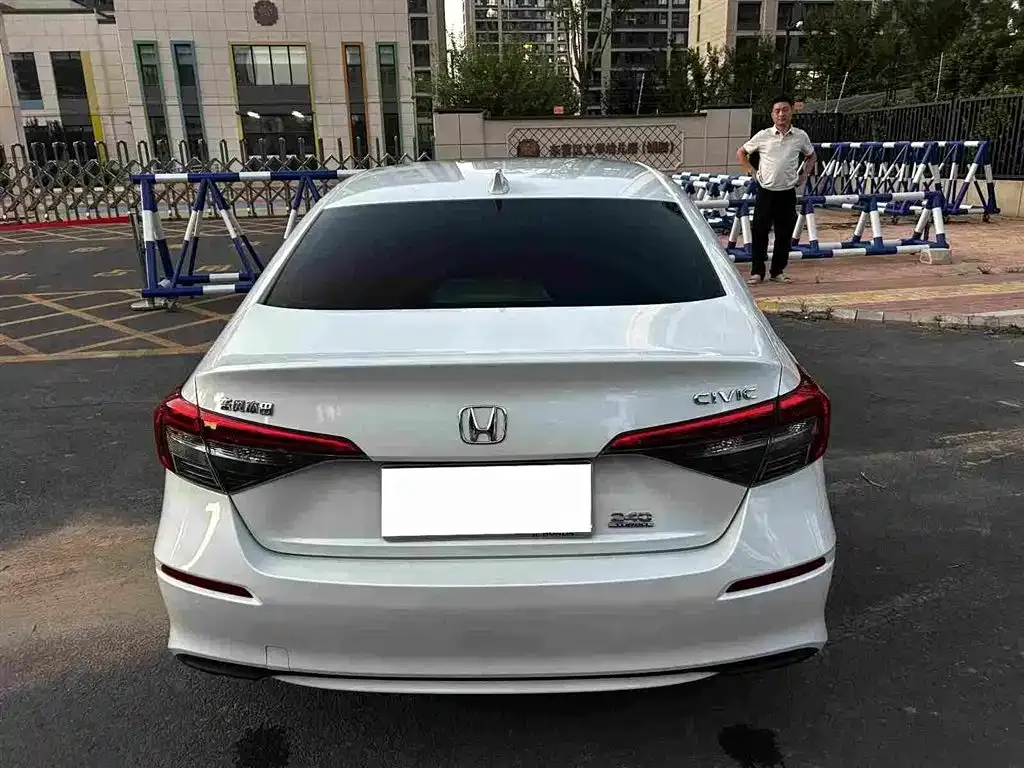 Honda Civic — фото 3
