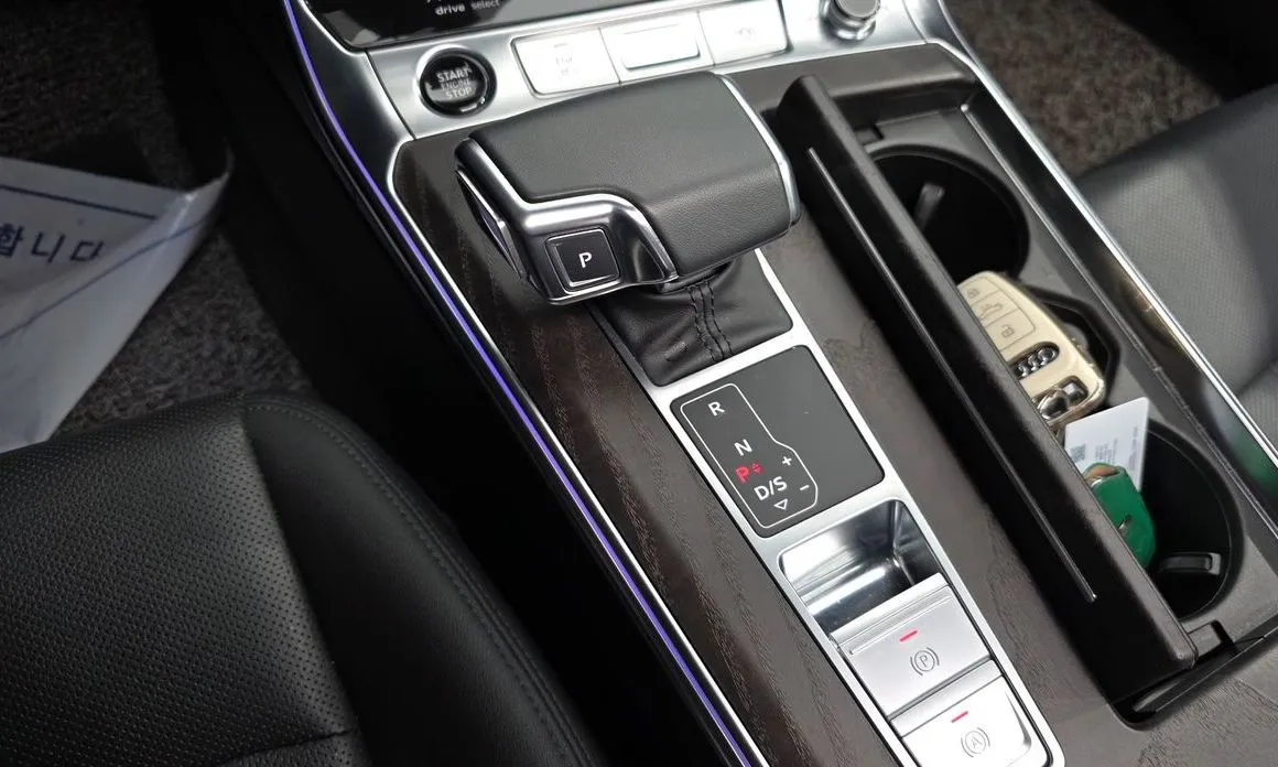 Audi A6 — фото 8